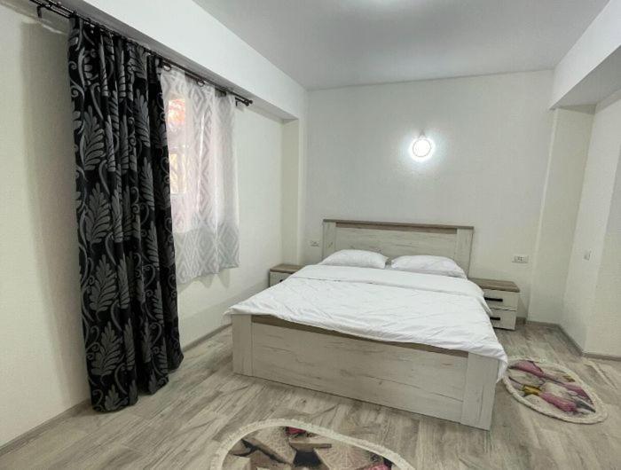 קומרניק Casa De Vacanta Clara Maria מראה חיצוני תמונה