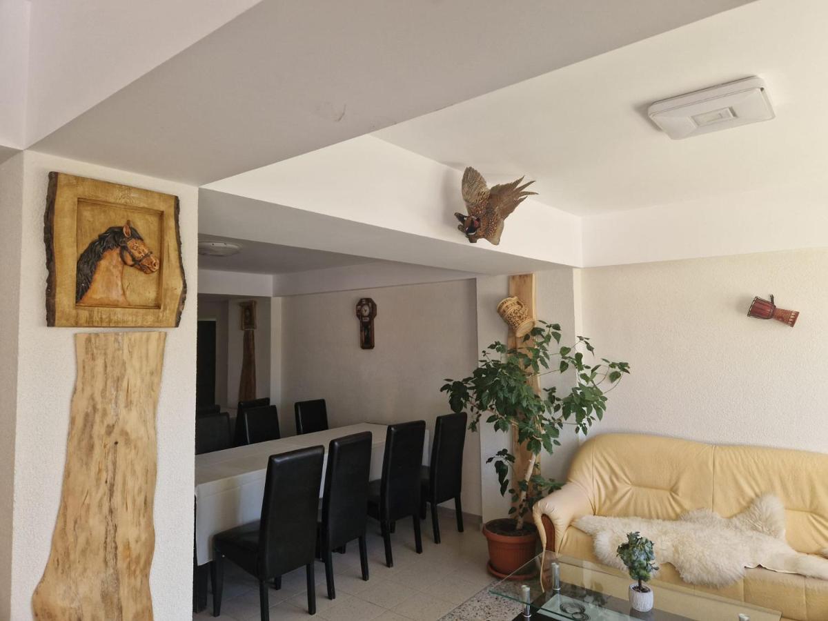 קומרניק Casa De Vacanta Clara Maria מראה חיצוני תמונה