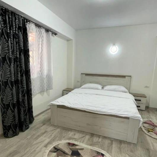 קומרניק Casa De Vacanta Clara Maria מראה חיצוני תמונה